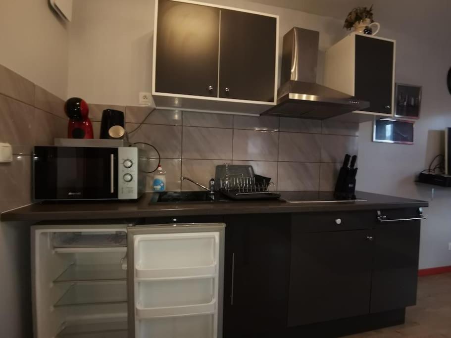 Apartmán N1 F2 40M2 Avec Petit Jardin Hérouville-Saint-Clair Exteriér fotografie